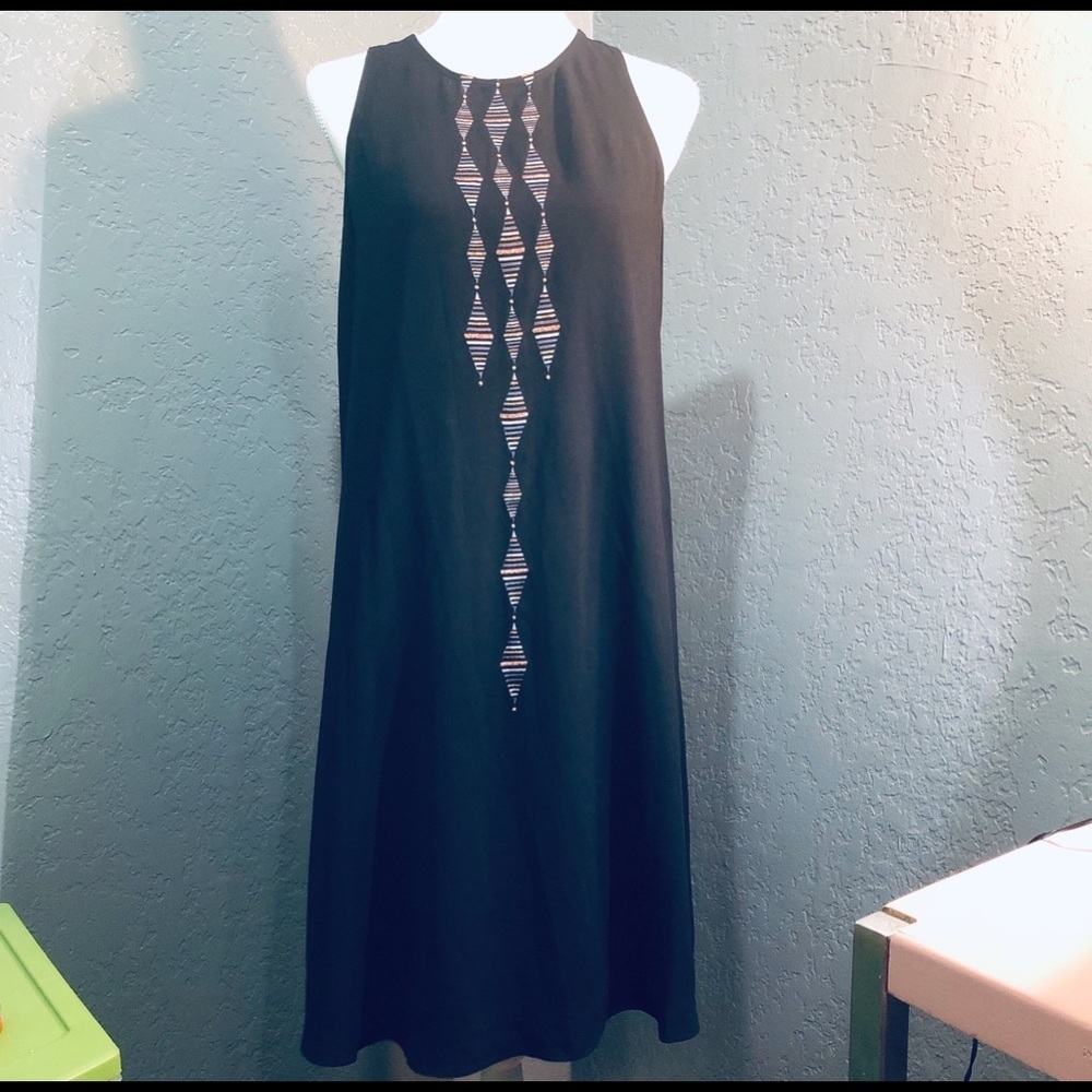 Apt 9 sleeveless lined black dress